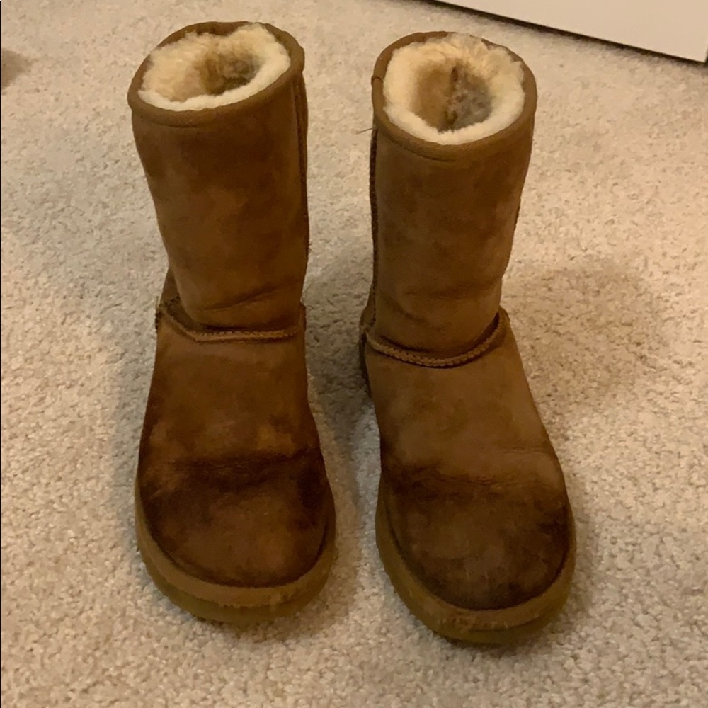 brown uggs - Picture 7 of 8